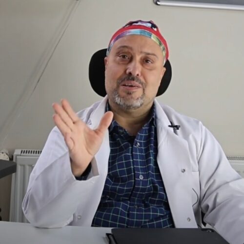 Saç Dökülmesi Nedenleri ve Tedavi Yöntemleri